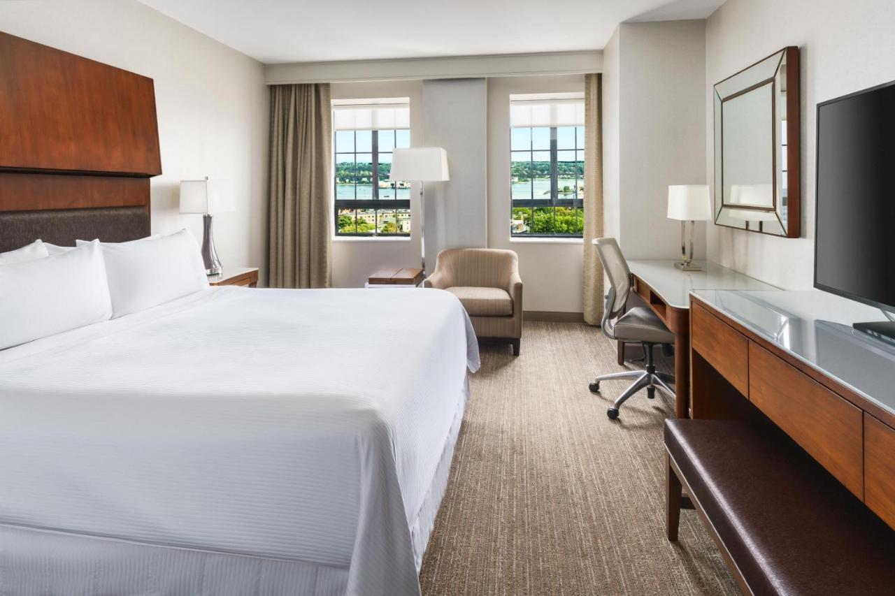 Отель The Westin Portland Harborview Экстерьер фото