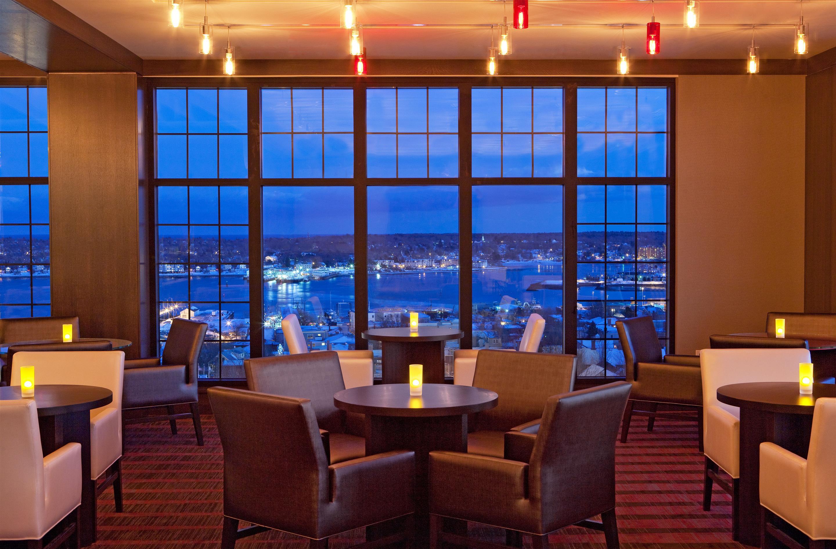 Отель The Westin Portland Harborview Экстерьер фото