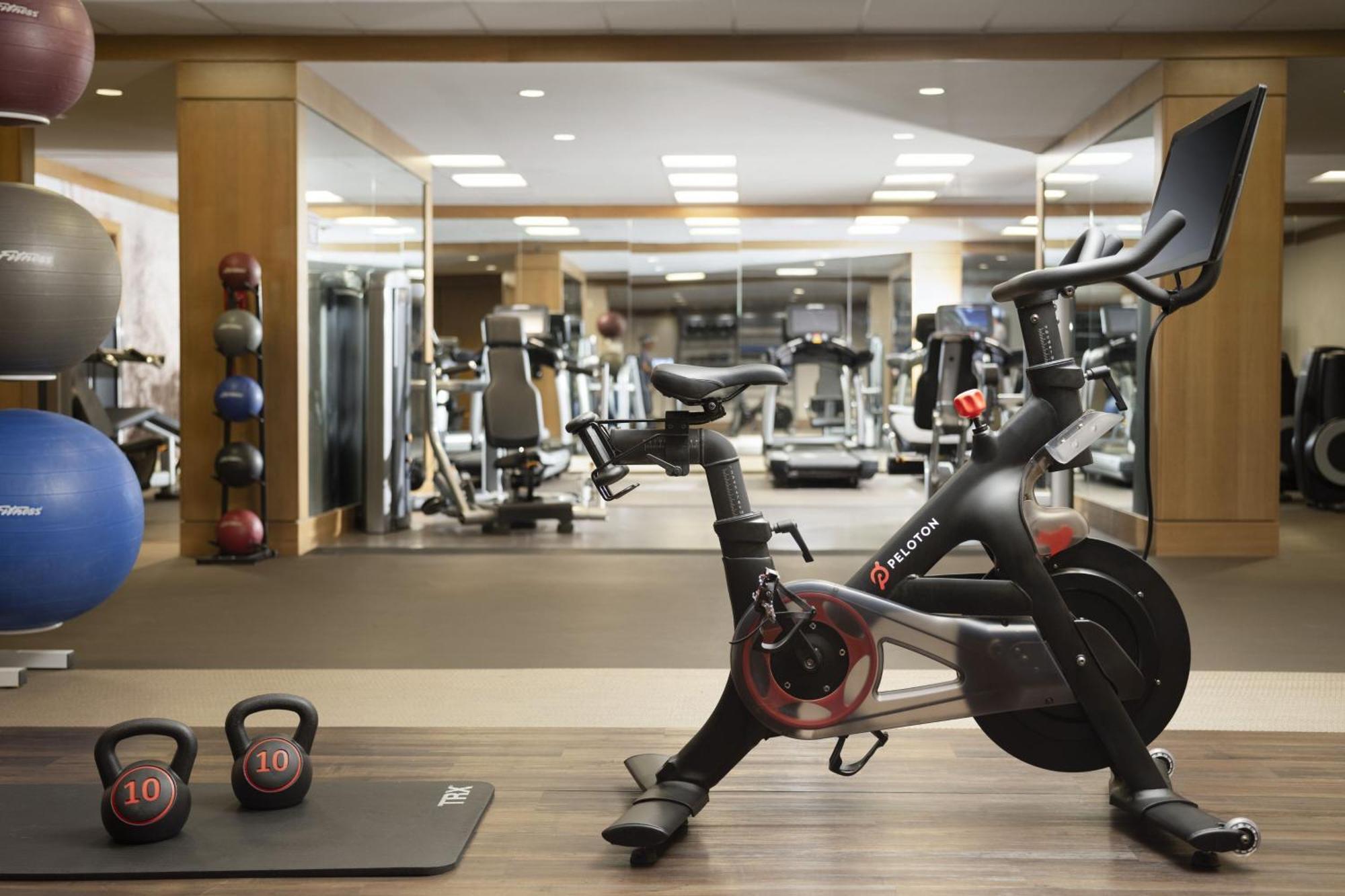 Отель The Westin Portland Harborview Экстерьер фото