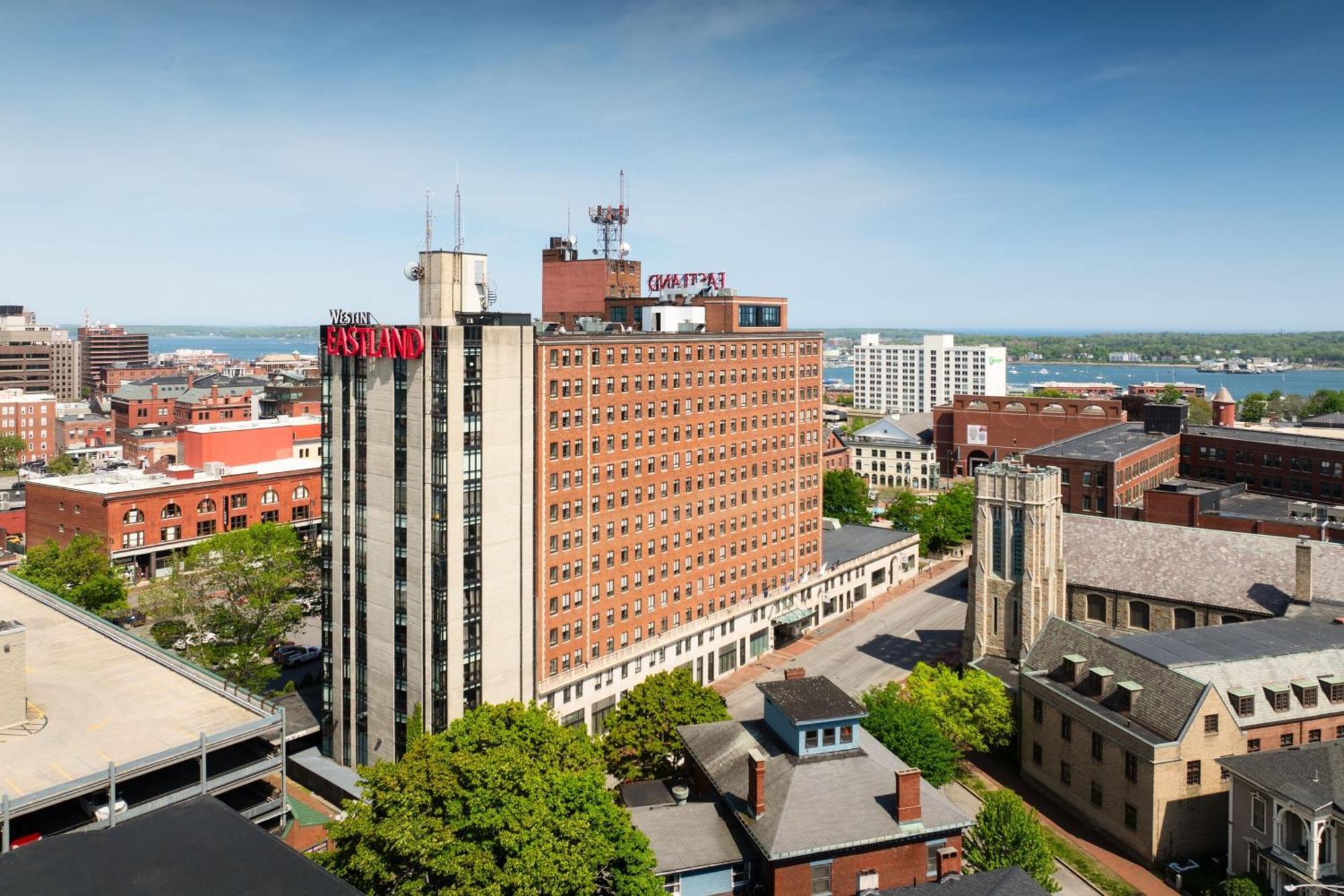 Отель The Westin Portland Harborview Экстерьер фото