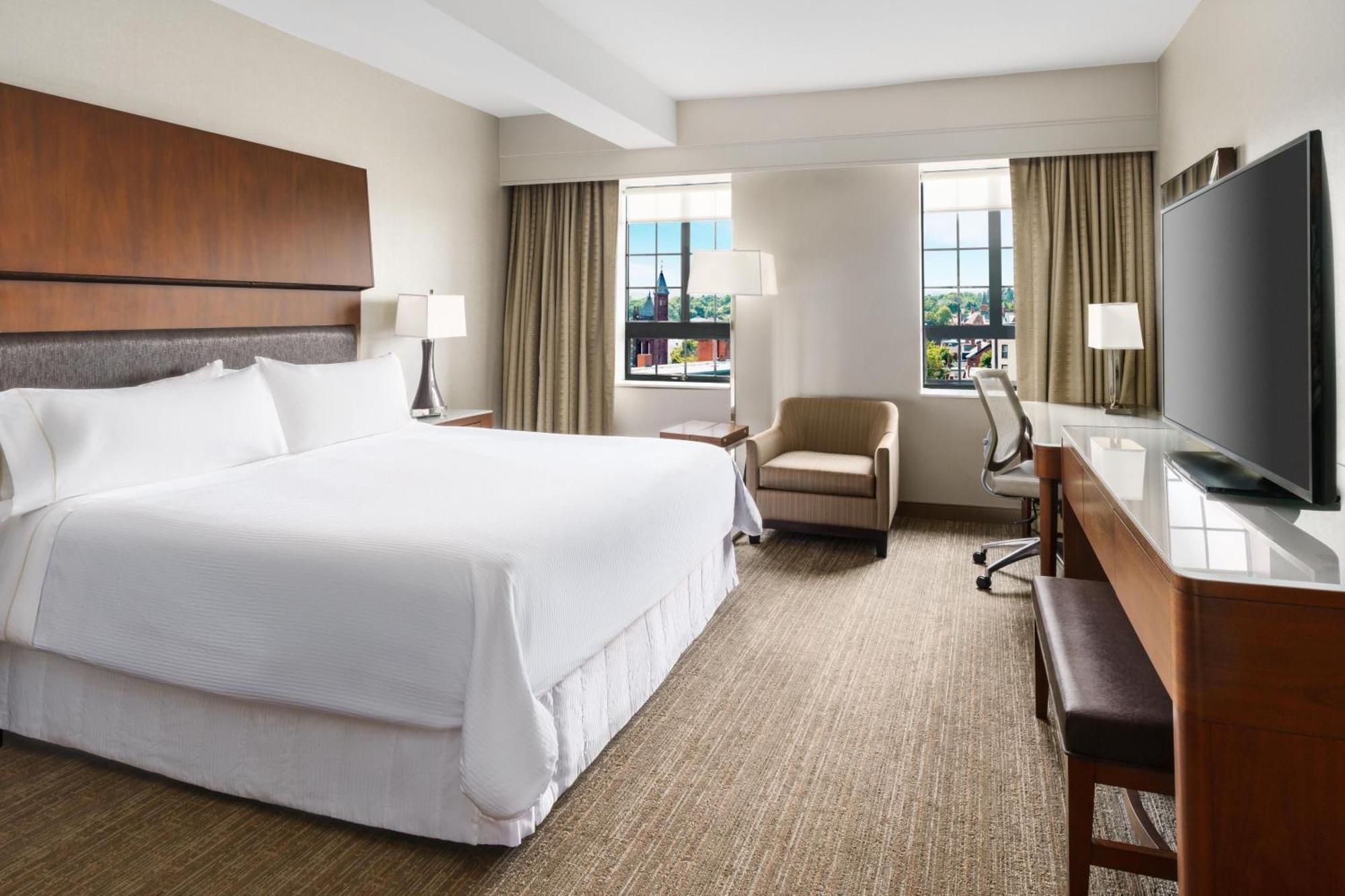 Отель The Westin Portland Harborview Экстерьер фото