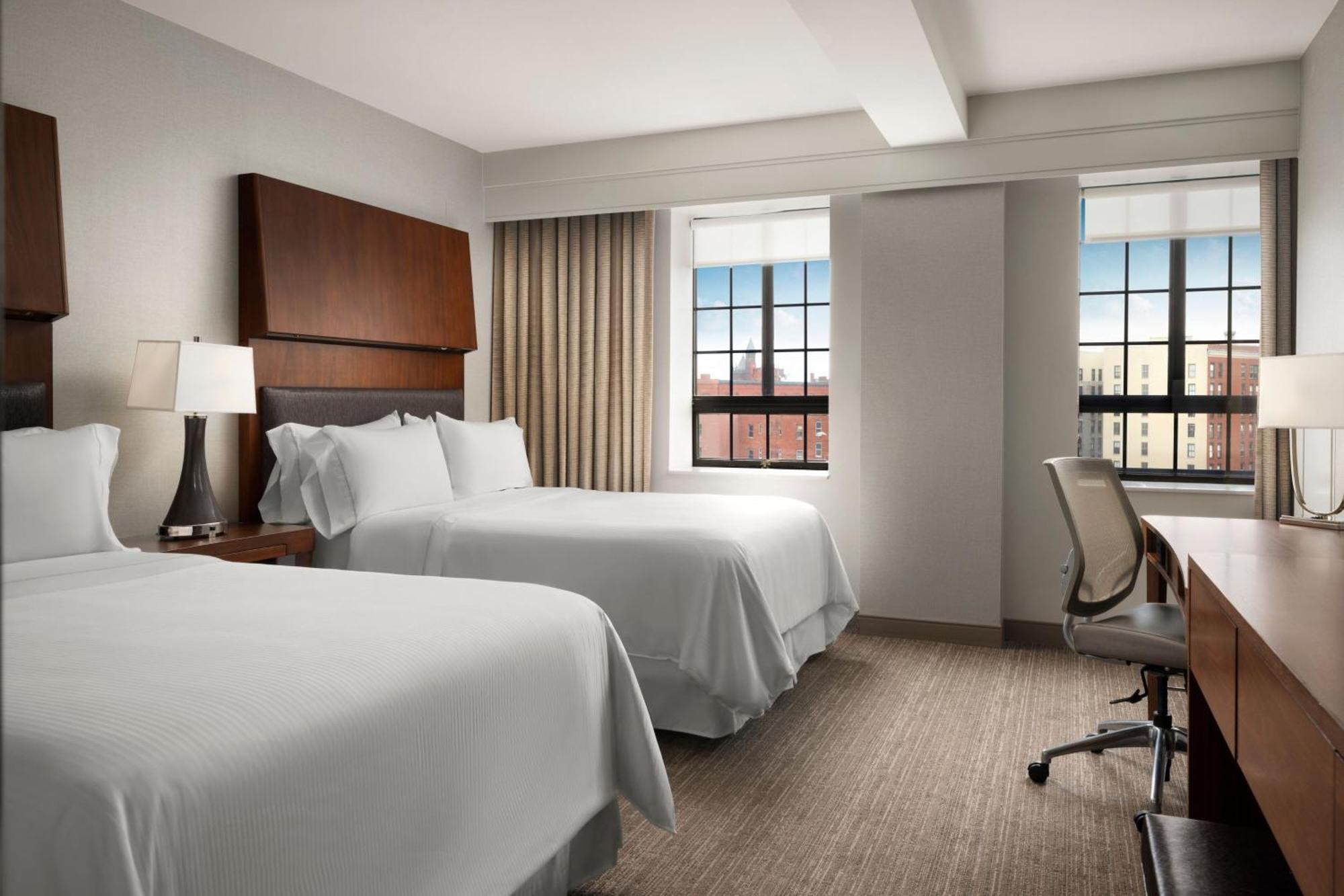 Отель The Westin Portland Harborview Экстерьер фото